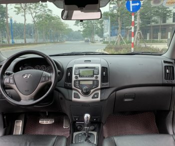 Hyundai i30 2009 - Hyundai I30 CW 1.6 AT 2009, màu bạc, nhập khẩu