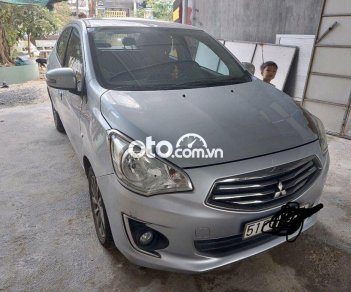 Mitsubishi VT200 MT 2017 - Bán Mitsubishi Attrage MT năm 2017, màu bạc