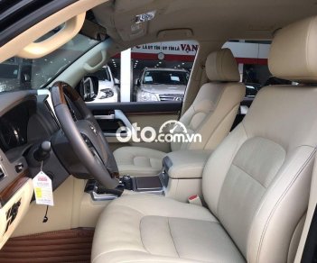 Toyota Land Cruiser 2016 - Bán ô tô Toyota Land Cruiser sản xuất năm 2016, màu đen, xe nhập