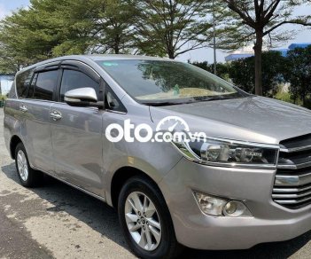 Toyota Innova 2016 - Bán Toyota Innova sản xuất năm 2016, màu bạc, giá tốt