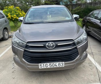 Toyota Innova MT 2017 - Bán Toyota Innova MT sản xuất năm 2017, màu xám, giá chỉ 485 triệu