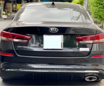 Kia Optima   2.0 AT  2019 - Bán Kia Optima 2.0 AT năm sản xuất 2019, màu đen giá cạnh tranh