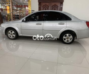 Chevrolet Lacetti 1.6MT  2013 - Cần bán Chevrolet Lacetti 1.6MT năm sản xuất 2013, màu bạc