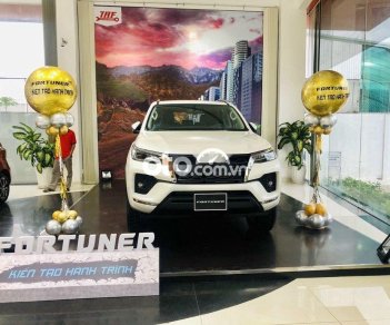 Toyota Fortuner 2021 - Cần bán Toyota Fortuner năm sản xuất 2021, màu trắng