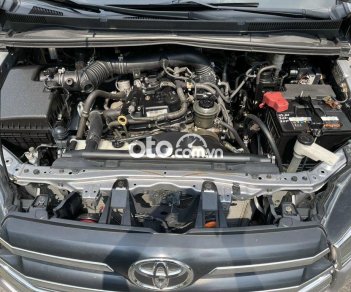 Toyota Innova 2016 - Bán Toyota Innova sản xuất năm 2016, màu bạc, giá tốt