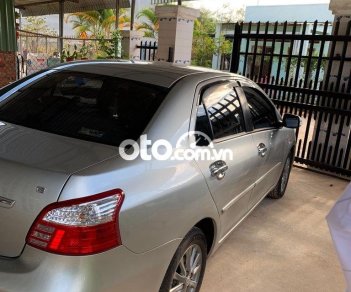 Toyota Vios E 2012 - Cần bán lại xe Toyota Vios E sản xuất 2012, màu bạc