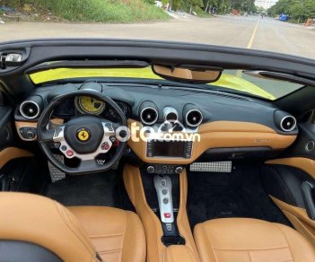 Ferrari California 2015 - Cần bán lại xe Ferrari California sản xuất 2015, màu vàng, xe nhập