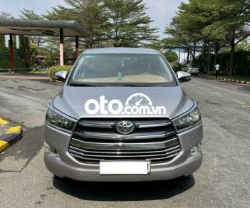 Toyota Innova 2016 - Bán Toyota Innova sản xuất năm 2016, màu bạc, giá tốt