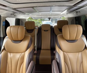 Ford 2020 - Bán xe Ford Tourneo Limousine Star Limo 2020 đi lướt 9000Km