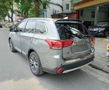 Mitsubishi Stavic 2.0 CVT 2019 - Cần bán xe Mitsubishi Outlander 2.0 CVT sản xuất 2019, màu xám, 699 triệu