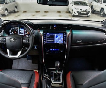 Toyota Fortuner 2021 - Cần bán Toyota Fortuner đời 2021, màu trắng, nhập khẩu chính hãng, giá 995tr