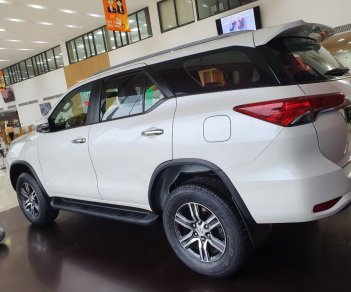 Toyota Fortuner 2021 - Cần bán Toyota Fortuner đời 2021, màu trắng, nhập khẩu chính hãng, giá 995tr