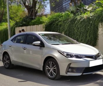 Toyota Corolla altis 2019 - Cần bán xe Toyota Corolla altis đời 2019, màu bạc