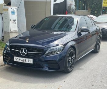 Mercedes-Benz 2021 - Cần bán xe Mercedes C300 sản xuất năm 2021, màu xanh lam