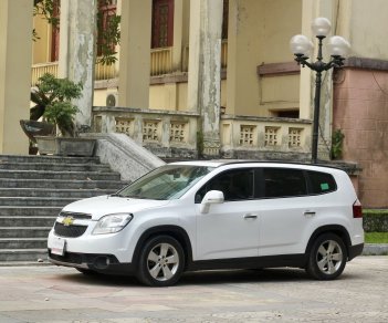 Chevrolet Orlando LTZ 1.8 2017 - Bán xe Chevrolet Orlando LTZ 1.8 2017, xe 7 chỗ trang bị: Smart key, cửa sổ nóc giá cực tốt