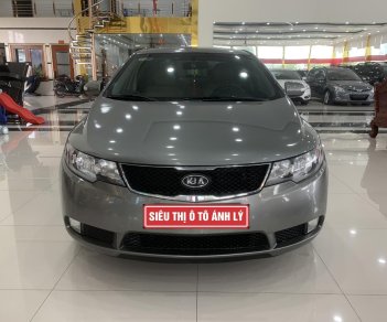 Kia Forte 2011 - Màu xám