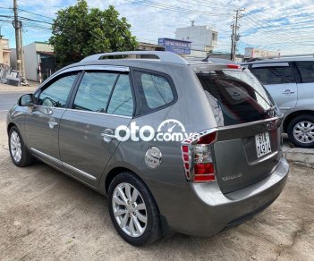 Kia Carens MT 2011 - Bán Kia Carens MT sản xuất 2011, màu xám xe gia đình