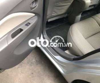 Toyota Vios   E 2011 - Bán Toyota Vios E sản xuất năm 2011, màu bạc giá cạnh tranh