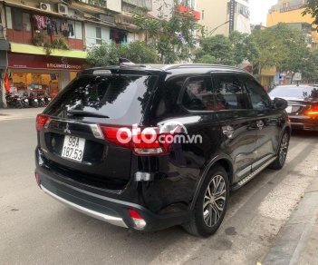 Mitsubishi Outlander   2.0 CVT  2018 - Xe Mitsubishi Outlander 2.0 CVT năm 2018, màu đen chính chủ, giá chỉ 685 triệu