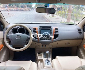 Toyota Fortuner 2.7V  2012 - Cần bán Toyota Fortuner 2.7V năm sản xuất 2012, màu trắng, giá tốt