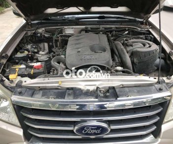 Ford Everest Limited 4x2 2011 - Cần bán Ford Everest Limited 4x2 năm 2011