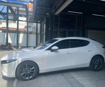 Mazda 3 Sport 2.0 Premium  2020 - Bán xe Mazda 3 Sport 2.0 Premium năm 2020, màu trắng, 765tr