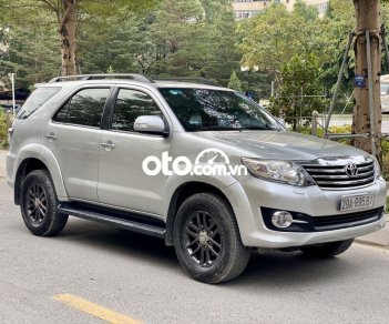 Toyota Fortuner   2.7V AT  2013 - Cần bán Toyota Fortuner 2.7V AT sản xuất 2013, màu bạc chính chủ giá cạnh tranh