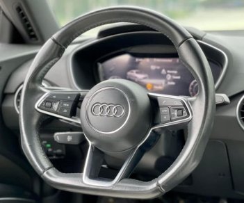 Audi TT  S Line 2018 - Bán Audi TT S Line sản xuất 2018, màu đen, nhập khẩu nguyên chiếc
