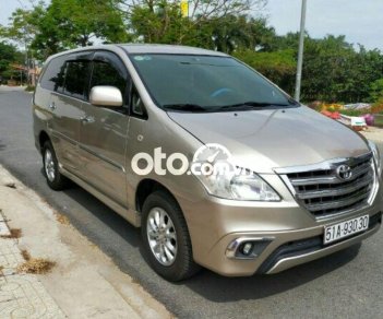 Toyota Innova E 2014 - Cần bán lại xe Toyota Innova E năm sản xuất 2014, giá tốt