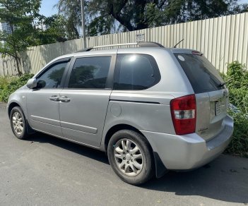 Kia Carnival 2009 - Bán xe Kia Carnival 2.7MT đăng ký lần đầu 2009, xe gia đình, giá tốt 250tr