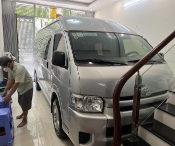 Toyota Hiace 2014 - Chính chủ cần bán gấp Toyota Hiace 2.5MT 2014 nhập nguyên chiếc, xe còn rất mới