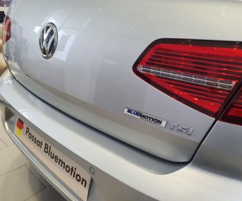 Volkswagen Passat AT 2020 - Volkswagen Passat AT - Sẵn xe giao ngay kèm ưu đãi hấp dẫn trong tháng
