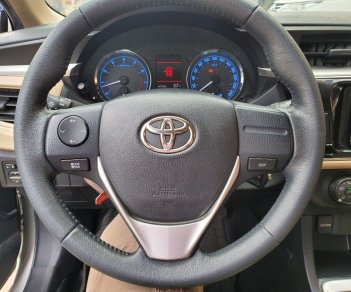 Toyota Corolla 2015 - Bán Toyota Corolla Altis 1.8G năm sản xuất 2015, màu bạc, thủ tục nhanh gọn giao xe ngay, giá cạnh tranh