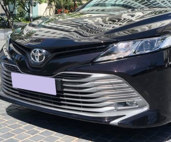 Toyota Camry 2020 - Bán Toyota Camry đời 2020, màu đen, xe nhập