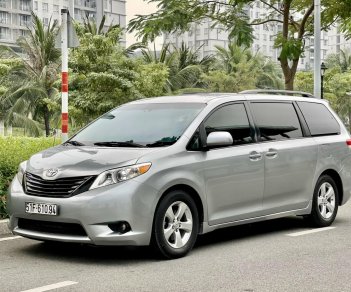 Toyota Sienna 2010 - Bán ô tô Toyota Sienna LE năm sản xuất 2010, màu xám, xe nhập, xe máy móc zin nguyên bản, cam kết không đâm đụng ngập nước, giá cạnh tranh