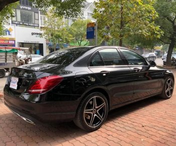 Mercedes-Benz C250 2018 - Cần bán lại xe Mercedes C250 Exclusive năm 2018, màu đen