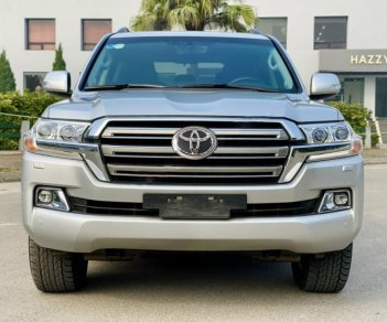 Toyota Land Cruiser   VX 4.6 V8  2019 - Bán xe Toyota Land Cruiser VX 4.6 V8 năm sản xuất 2019, màu bạc, nhập khẩu nguyên chiếc