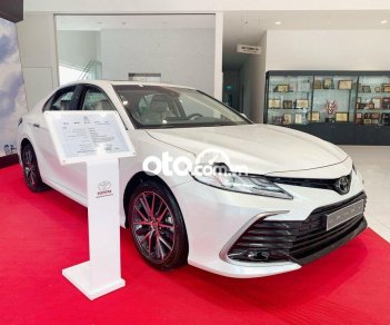 Toyota Camry   2.0Q  2021 - Bán Toyota Camry 2.0Q sản xuất năm 2021, nhập khẩu nguyên chiếc