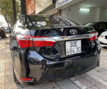 Toyota Corolla altis 2017 - Bán gấp Toyota Corolla Altis 1.8G AT năm 2017, màu đen, còn nguyên dàn lốp, xe rất mới, giá tốt