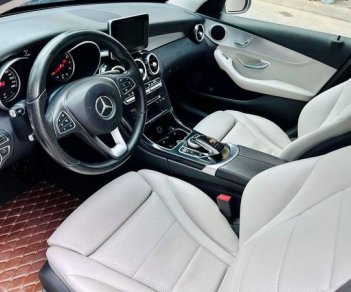 Mercedes-Benz AT 2015 - Cần bán xe Mercedes C200 AT năm sản xuất 2015, màu trắng