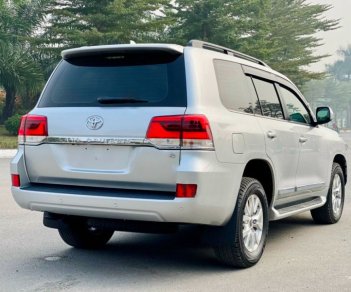 Toyota Land Cruiser   VX 4.6 V8  2019 - Bán xe Toyota Land Cruiser VX 4.6 V8 năm sản xuất 2019, màu bạc, nhập khẩu nguyên chiếc