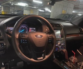 Ford Explorer 2.3L 2018 - Cần bán gấp Ford Explorer 2.3L năm sản xuất 2018, màu trắng chính chủ 