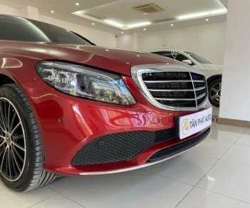 Mercedes-Benz 2019 - Cần bán lại xe Mercedes C200 Exculsive năm 2019, màu đỏ