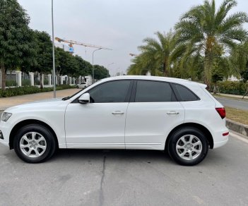 Audi Q5 2013 - Gia đình cần bán Audi Q5 2.0T, 2013 ĐKLĐ 2014 chính chủ tên tôi, màu trắng xe nhập khẩu Đức