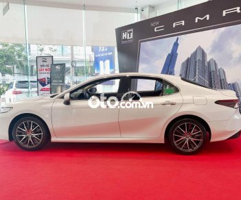 Toyota Camry   2.0Q  2021 - Bán Toyota Camry 2.0Q sản xuất năm 2021, nhập khẩu nguyên chiếc