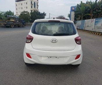 Hyundai Grand i10 2014 - Bán Hyundai Grand i10 1.0MT Hatchback năm 2014, màu trắng, 185tr