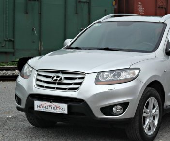 Hyundai Santa Fe 2010 - Bán Hyundai Santa Fe SLX sản xuất 2010, màu bạc, giá tốt, giấy tờ hợp pháp, thủ tục sang tên nhanh gọn