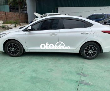 Hyundai Accent 1.4MT 2019 - Cần bán xe Hyundai Accent 1.4MT năm sản xuất 2019, màu trắng xe gia đình