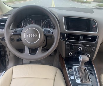 Audi Q5 2.0 TFSI Quattro 2015 - Bán Audi Q5 2.0 TFSI Quattro model 2016 màu nâu, nội thất kem sang trọng