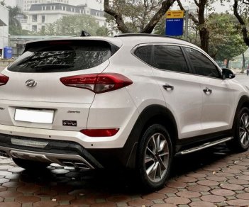 Hyundai Tucson   2.0  2018 - Cần bán Hyundai Tucson 2.0 năm 2018, màu trắng, giá 760tr